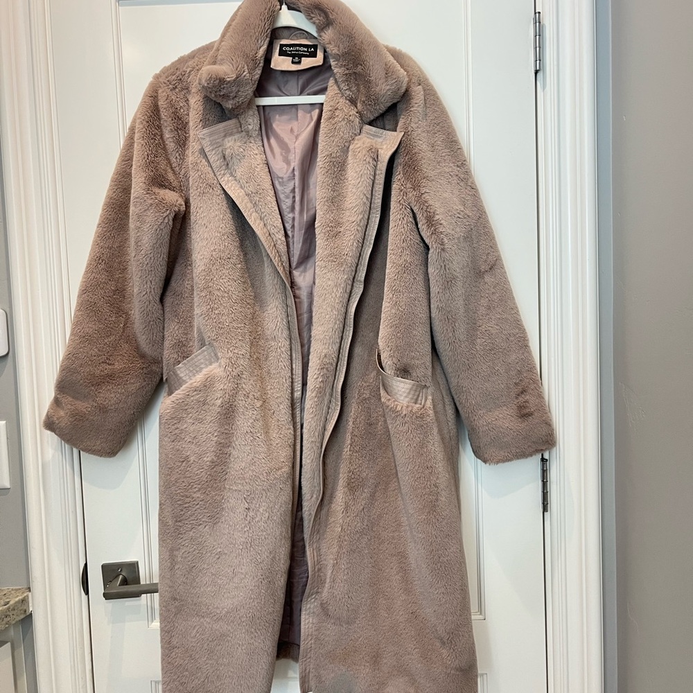 Coalition LA Women's Faux Fur Coat in Tan